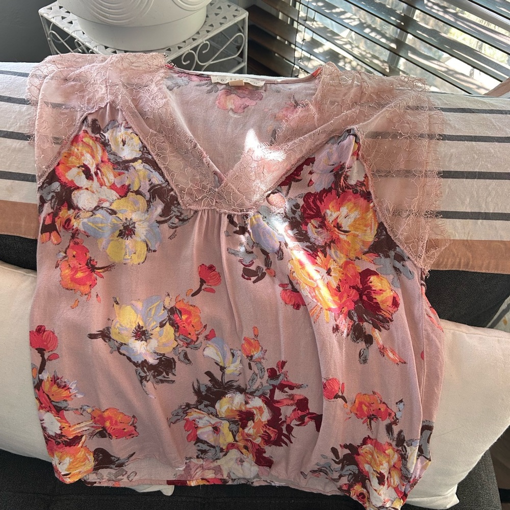 Lace tank top